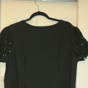 Comfortable scooped necklace dress